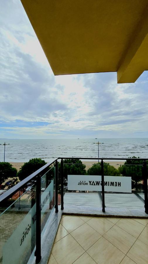 Heming-Way Hotel Дуррес Экстерьер фото